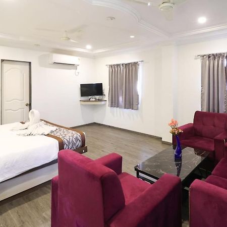 Hotel Jeet Paradise Phaltan المظهر الخارجي الصورة
