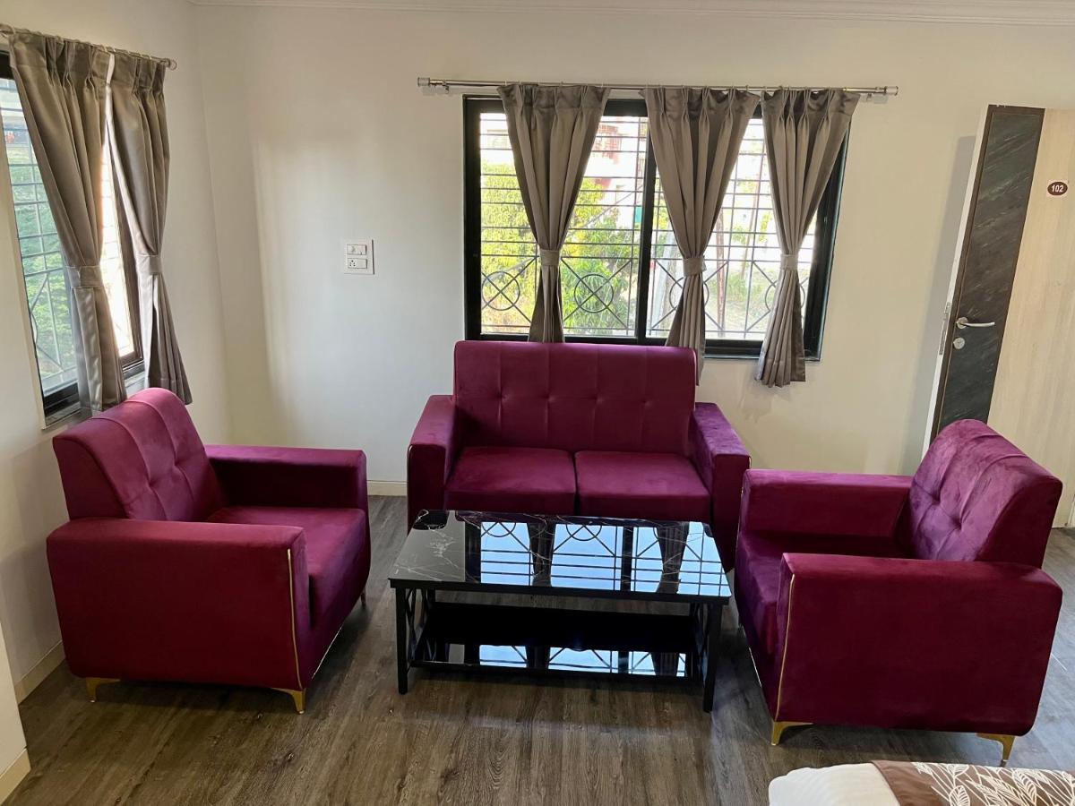 Hotel Jeet Paradise Phaltan المظهر الخارجي الصورة